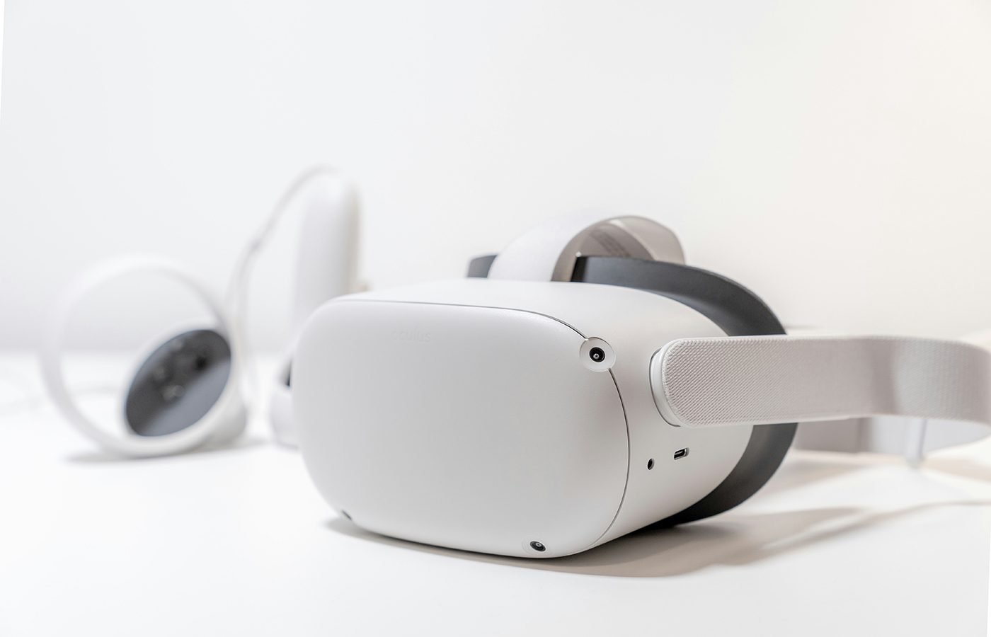 Virtual reality headset